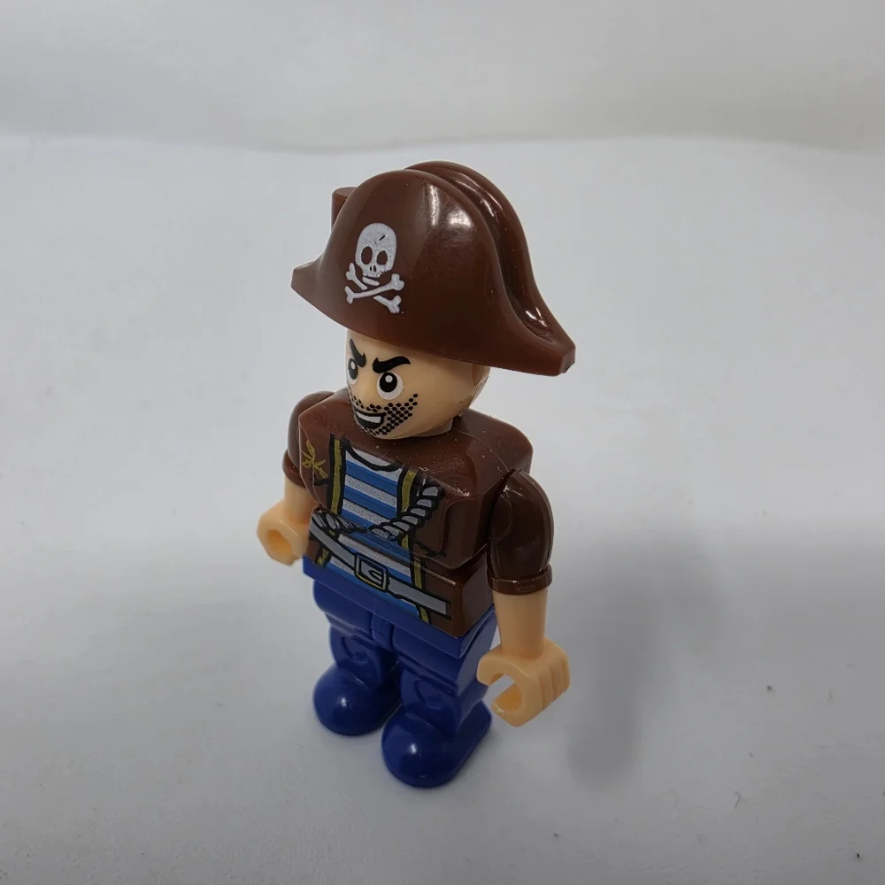 LEGO Pirate Mini Figure
